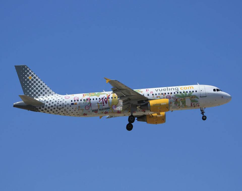 Испанская авиакомпания-лоукостер «vueling airlines» (вуэлинг эйрлайнс)