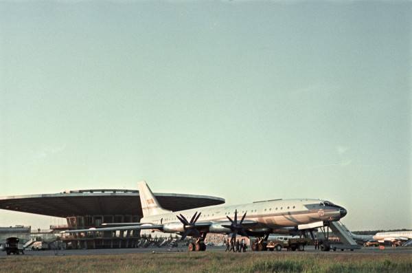 Катастрофа ту-114 в шереметьево, 1966 год, туристу на заметку