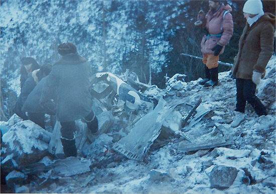 Катастрофа самолета ту-154б в горах сихотэ-алиня > авиакатастрофы > momento mori > культура > информационный портал «грот»