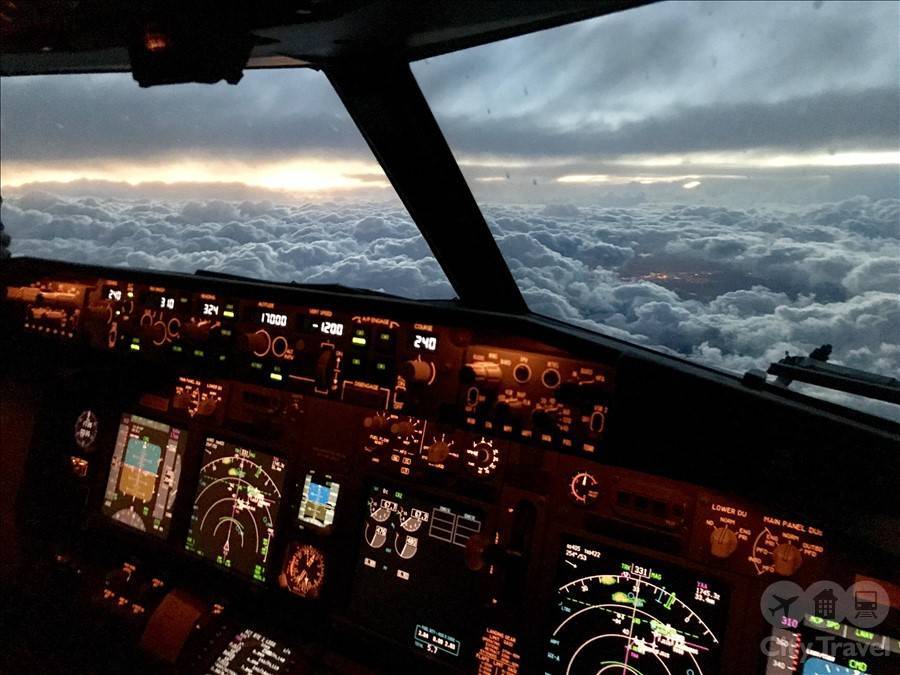 Вид из самолета: из кабины пилота и окна, лайфхаки для путешествий
