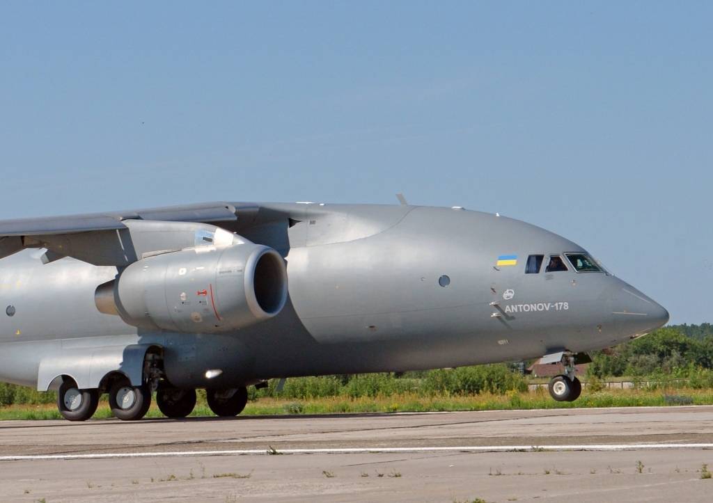 Ан-178 – недорогой трудяга в небе от украинских авиастроителей