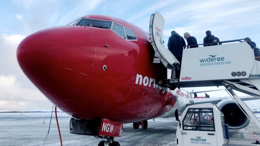 Норвежский воздушный шаттл - norwegian air shuttle