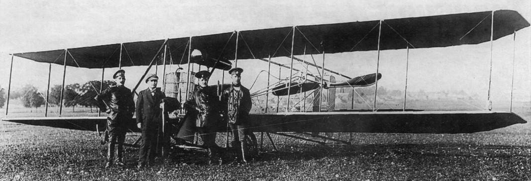 Первый пассажирский самолет в мире: разъясняем со всех сторон