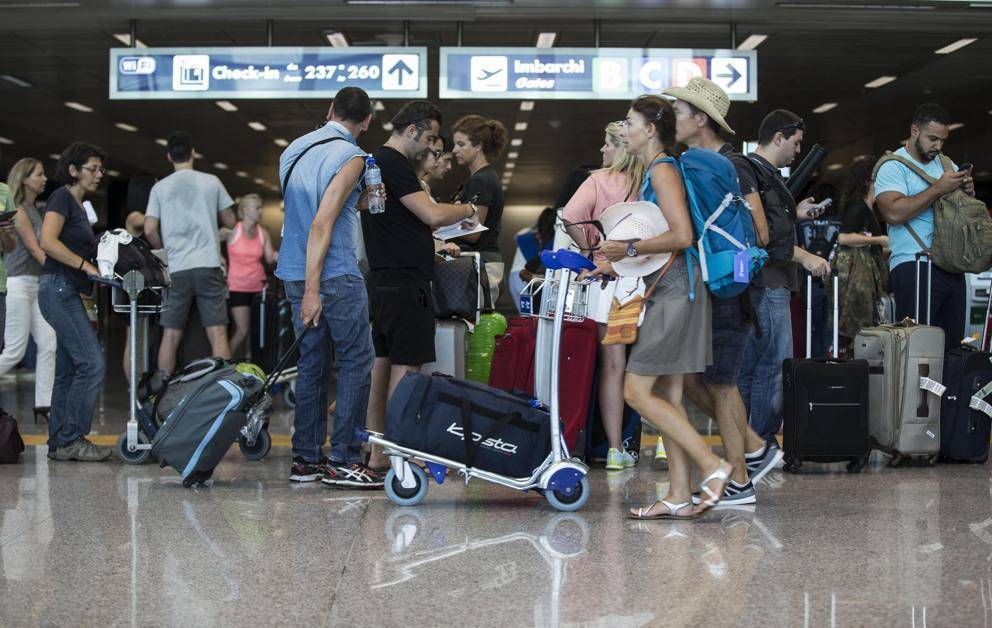 Досмотр багажа в аэропорту. как и чем проверяют багаж и ручную кладь?