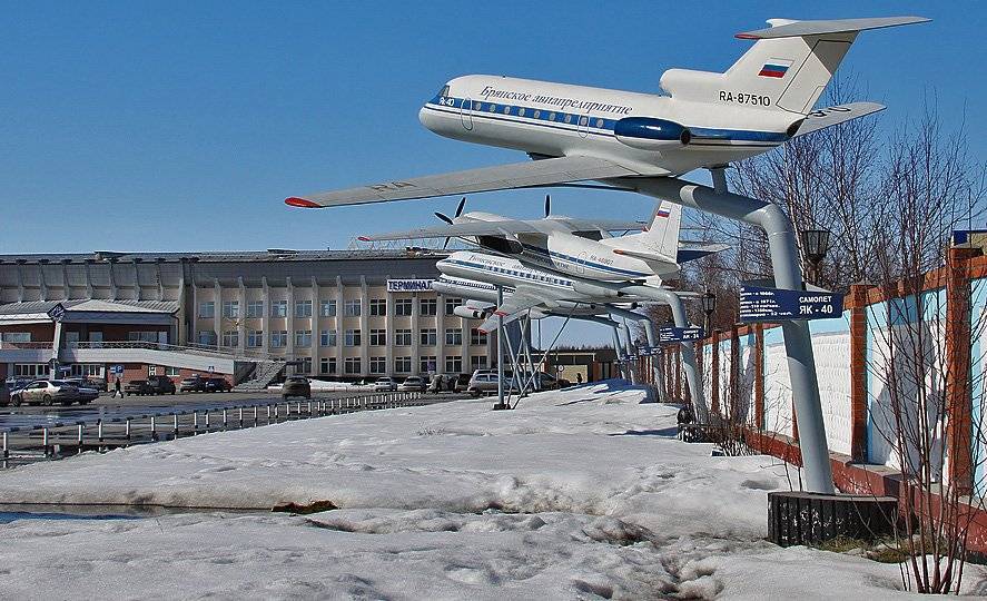 Аэропорт нижневартовск расписание авиарейсов