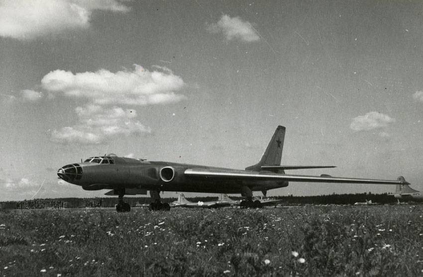 Характеристики ту-85 — стратегический бомбардировщик