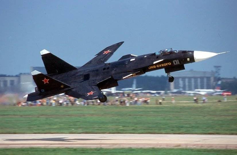 Pipl • 25 сентября 1997 года состоялся первый полёт самолёта су-47 «беркут»