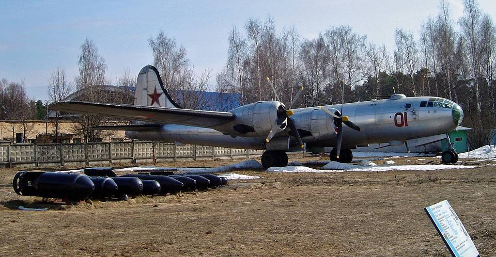 Ту-16: легендарный «стратег»