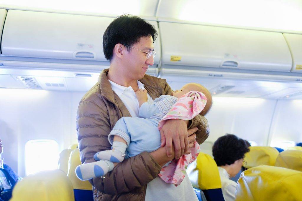 Если ребенок родился в самолете