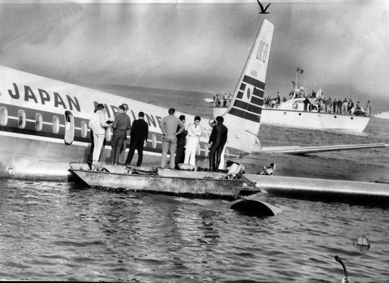 Pipl • 21 августа 1963 года ту-124 аварийно приводнился на неву в ленинграде