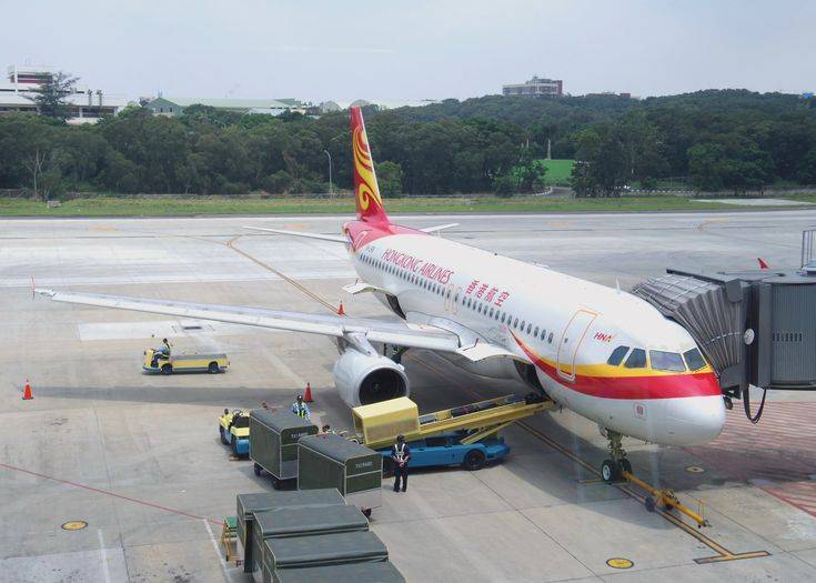 Самая большая авиакомпания гонконга «hong kong airlines»