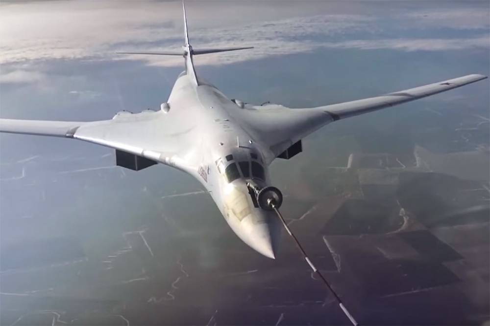 Семь причин выбрать «лебедя»: чем знаменит стратегический бомбардировщик ту-160 – warhead.su