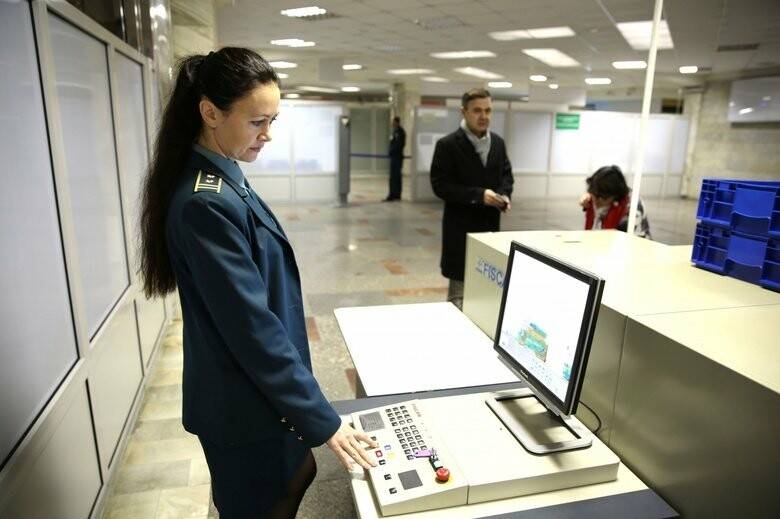 О паспортном контроле в аэропорту: что проверяют, как проходит