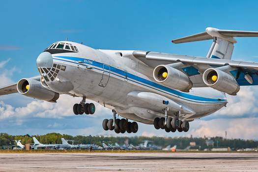 ​​​​самолет ил-76: ттх, вес и габариты, конструкция и скорость