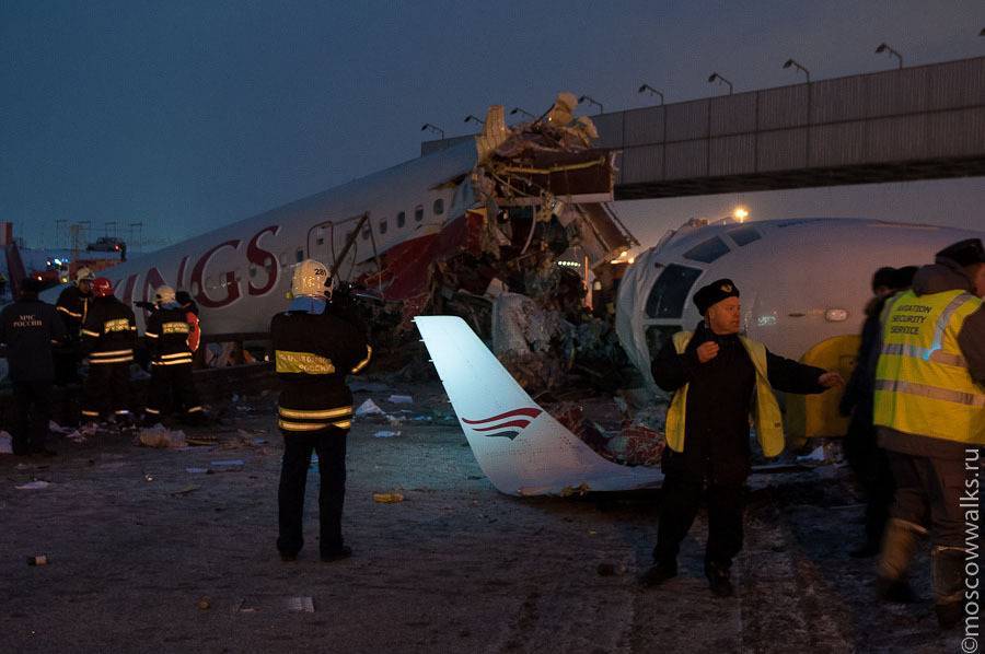 Дело о катастрофе ту-204 во внуково закрыто в связи со смертью пилотов :: общество :: рбк