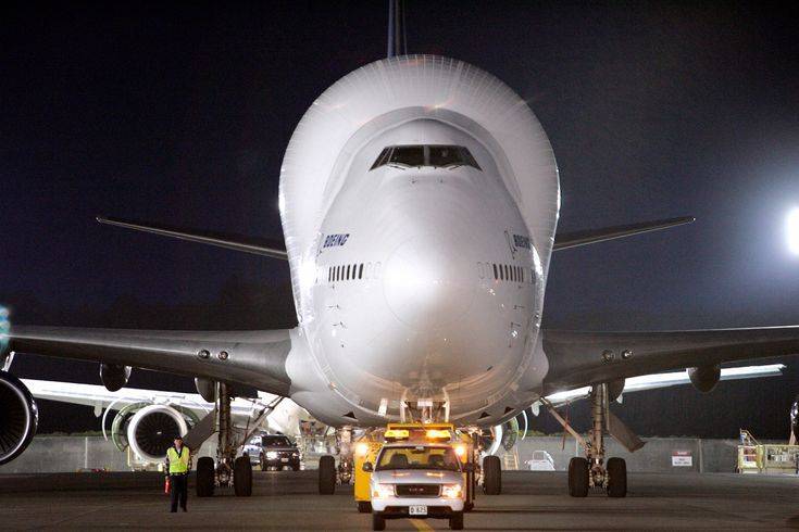 Самые большие в мире самолеты среди грузовых и пассажирских видов этого транспорта