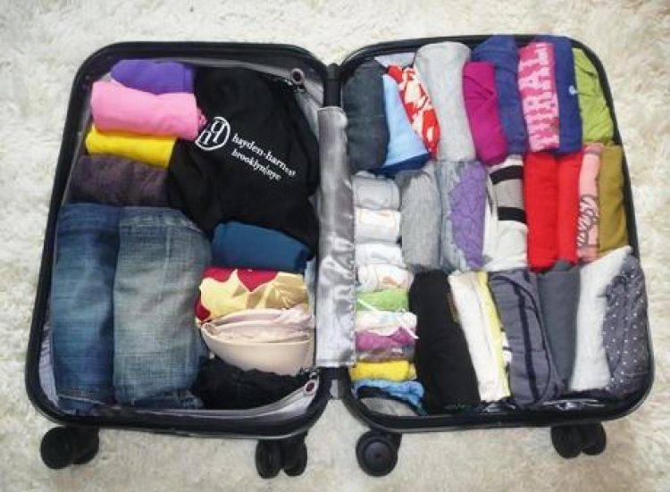Где и как можно упаковать багаж в пленку и как сэкономить