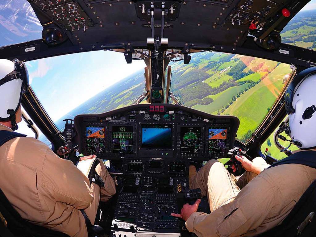 Управление самолетом: пошаговая инструкция, описание приборов, систем, органов