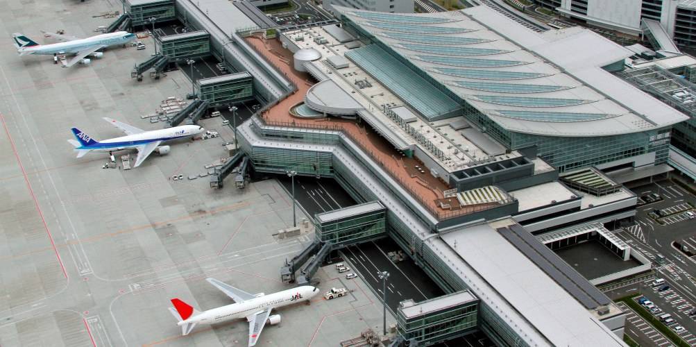 Топ 10 самых больших аэропортов в мире
