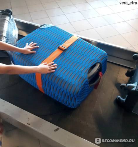 Как упаковать в самолет чемодан, сумку и другой багаж самостоятельно пленкой в домашних условиях