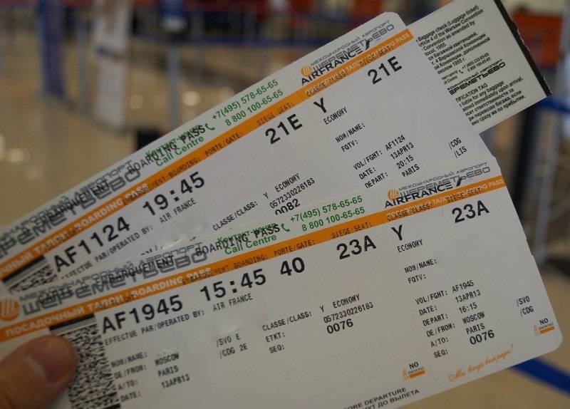 Когда лучше покупать билеты на самолет — заранее или перед вылетом