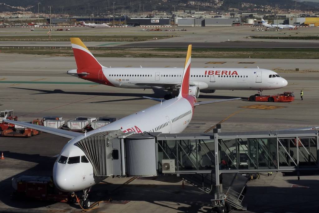 Крупнейший национальный авиаперевозчик испании iberia airlines