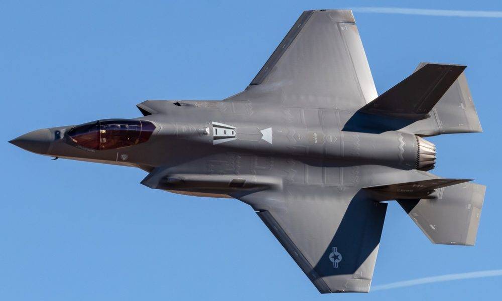 Самолет ф-35: технические характеристики истребителя, стоимость, фото, видео вертикального взлета f-35