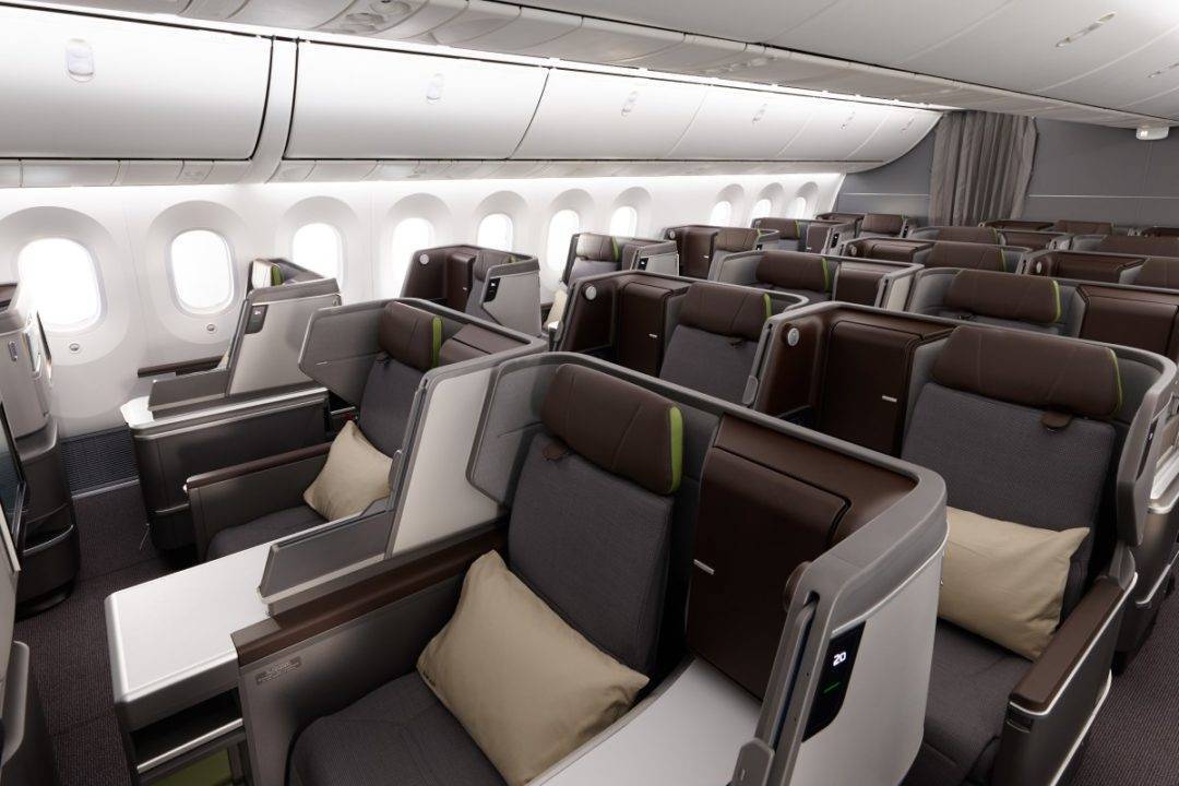 Boeing 737-300: схемы салона, расположение лучших мест, характеристики самолета