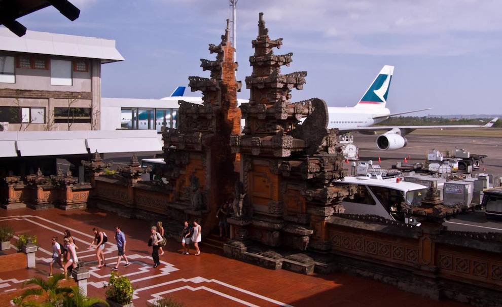 Аэропорт денпасар (нгурах-рай) на острове бали в индонезии, как добраться до аэропорта бали