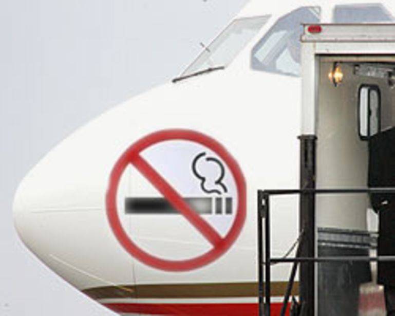 Можно ли курить электронные сигареты в самолете