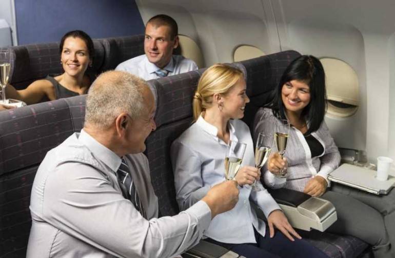 Правила безопасности в самолете: как вести себя на борту