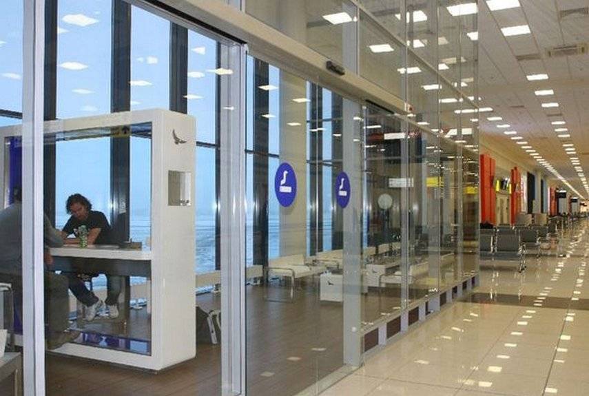 Есть ли зоны для курения iqos в аэропорту шереметьево. места для курения в аэропорту шереметьево
