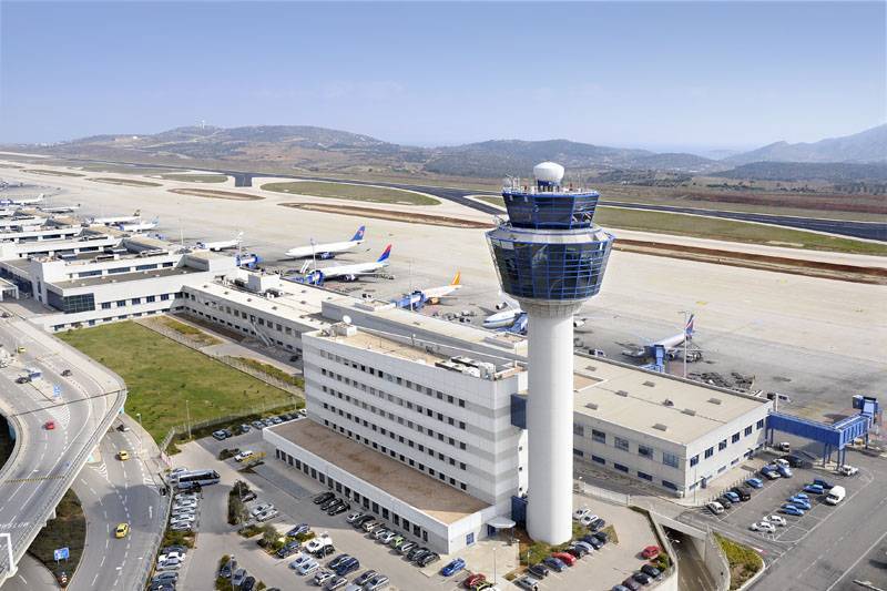 Сколько аэропортов в афинах