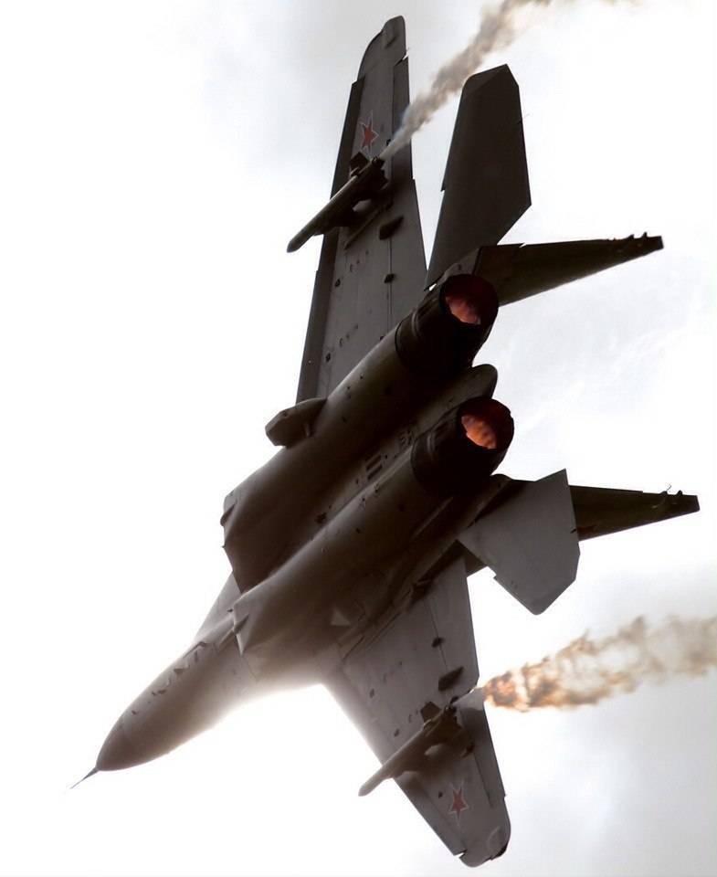 Вертикальный взлет миг-29: ушел в небо как ракета
