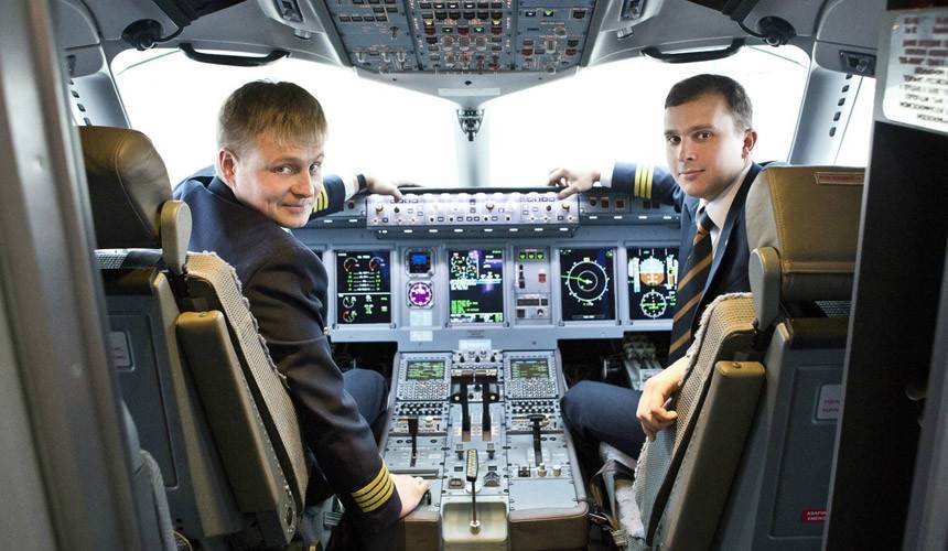 Сколько получают пилоты гражданской авиации пассажирского самолёта в россии в 2021 году