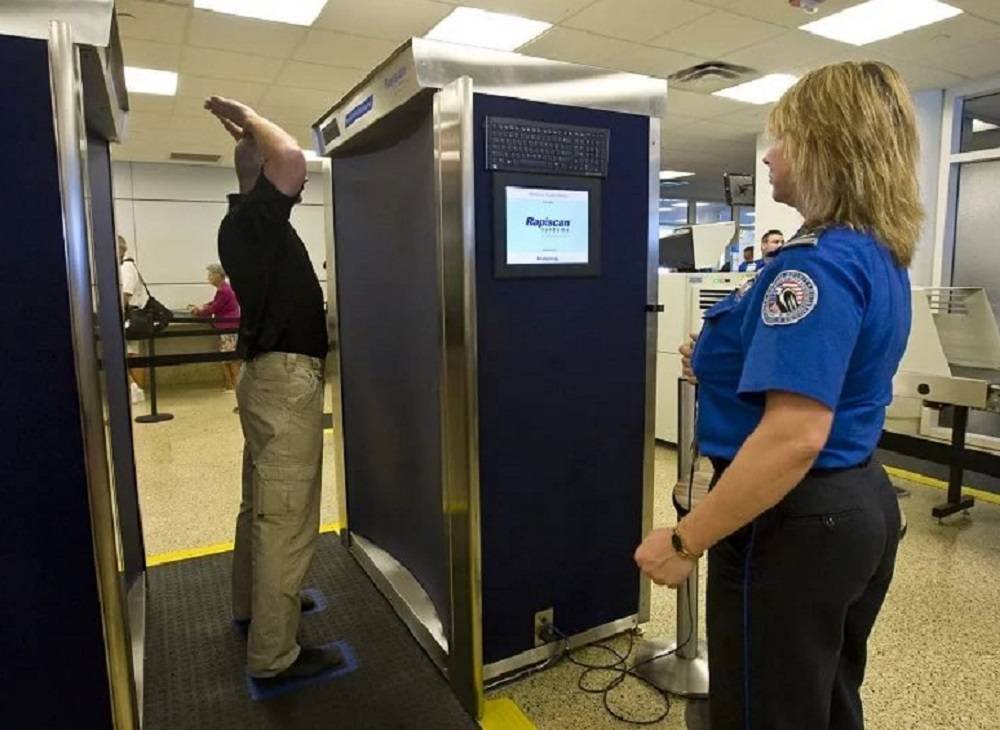 Как проходит предполетный досмотр багажа, ручной клади и человека в аэропорту?