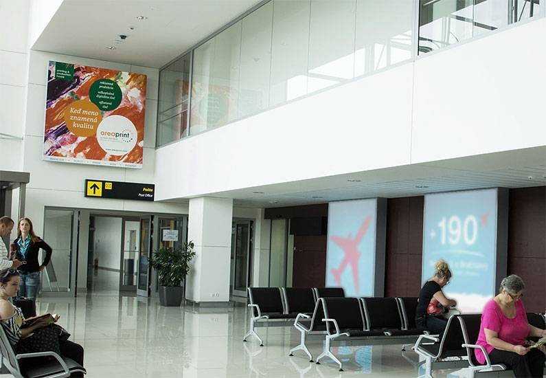 ✈ аэропорт братислава, автовокзал sk. электронное онлайн-табло вылета и прилета. продажа авиабилетов круглосуточно онлайн.