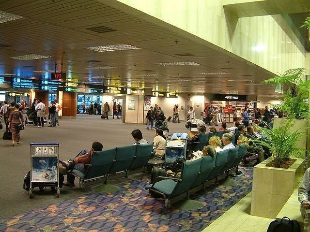 Аэропорт changi — одна из главных достопримечательностей в сингапуре