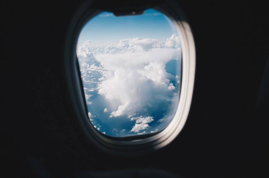 Чисто теоретически: что случится, если выбить окно в самолете