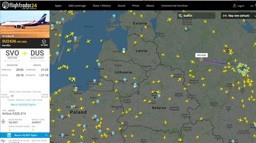 Самолеты в реальном времени на карте полетов