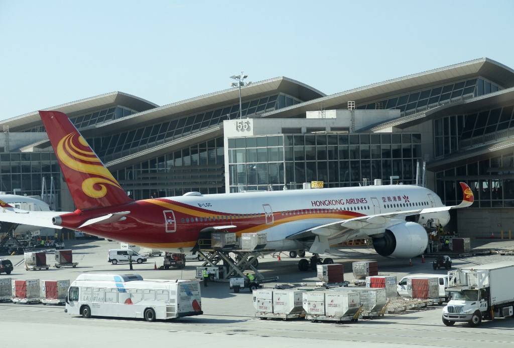 Борьба за hong kong airlines: все этапы