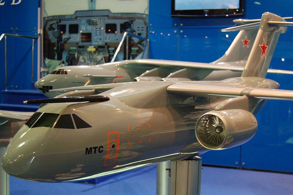 Новый военно-транспортный самолет ил-276