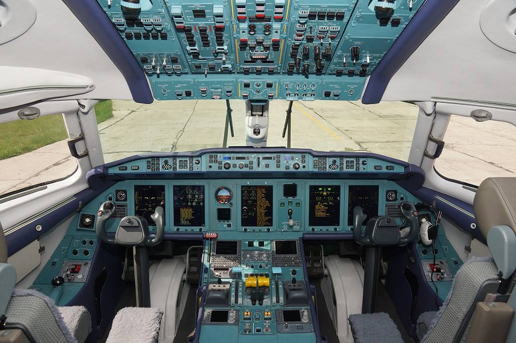 Пассажирский самолет ан-158: технические характеристики