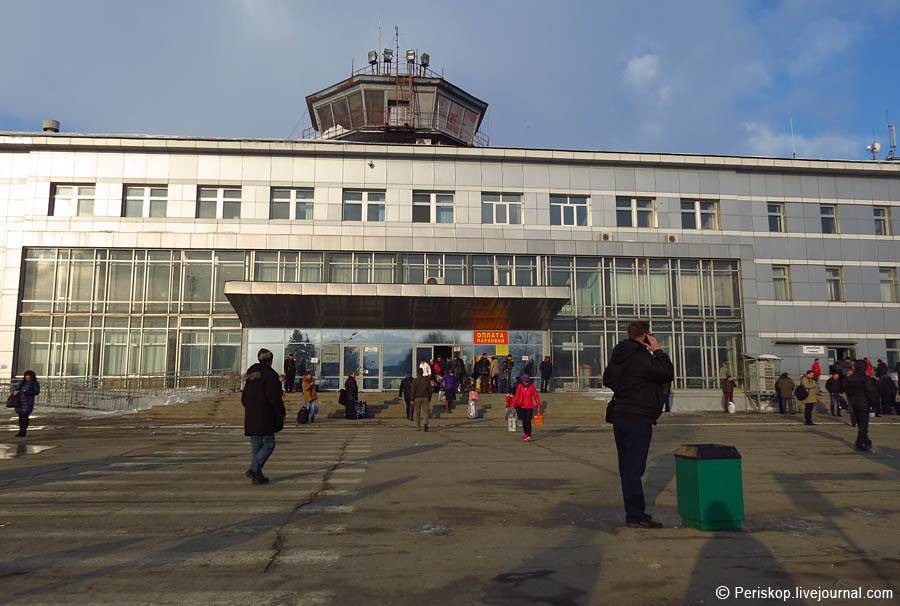 Аэропорт южно-сахалинска «хомутово». онлайн-табло прилетов и вылетов, сайт, расписание 2021, гостиница, как добраться на туристер.ру