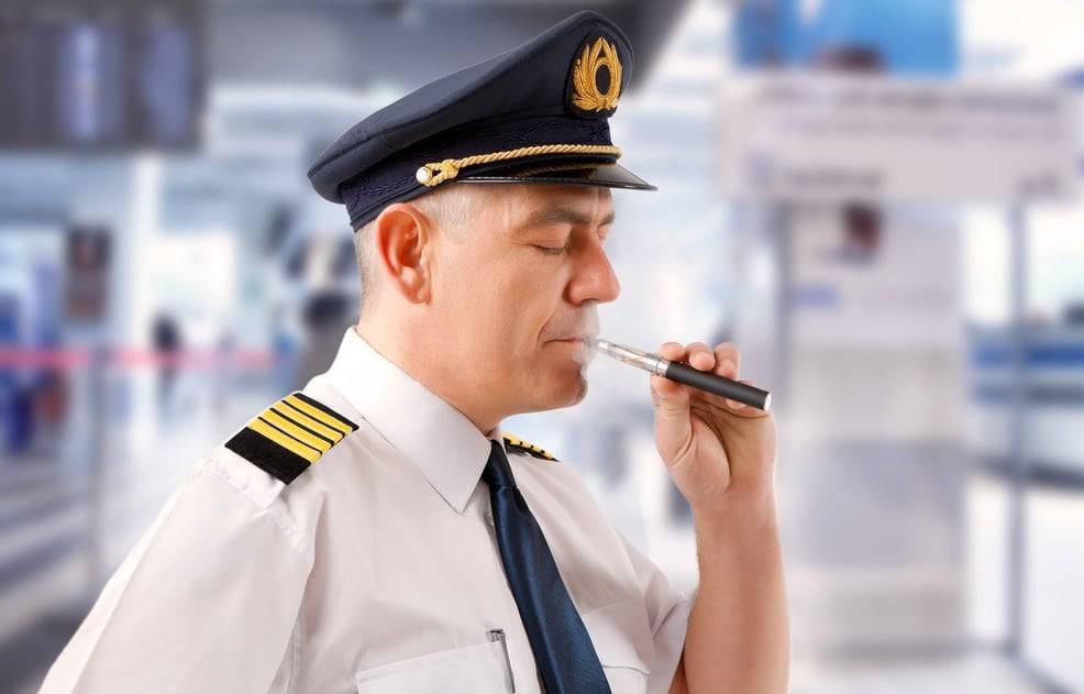 Разрешено ли провозить и курить iqos на борту самолета