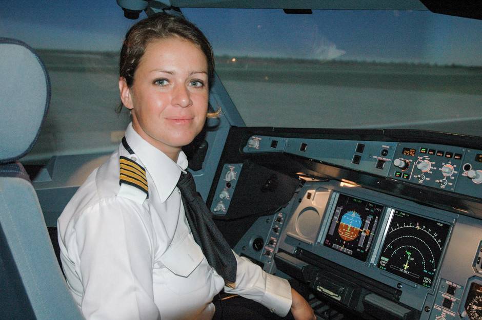 Не просто стать женщине пилотом на пассажирском лайнере - авиация россии
не просто стать женщине пилотом на пассажирском лайнере - авиация россии