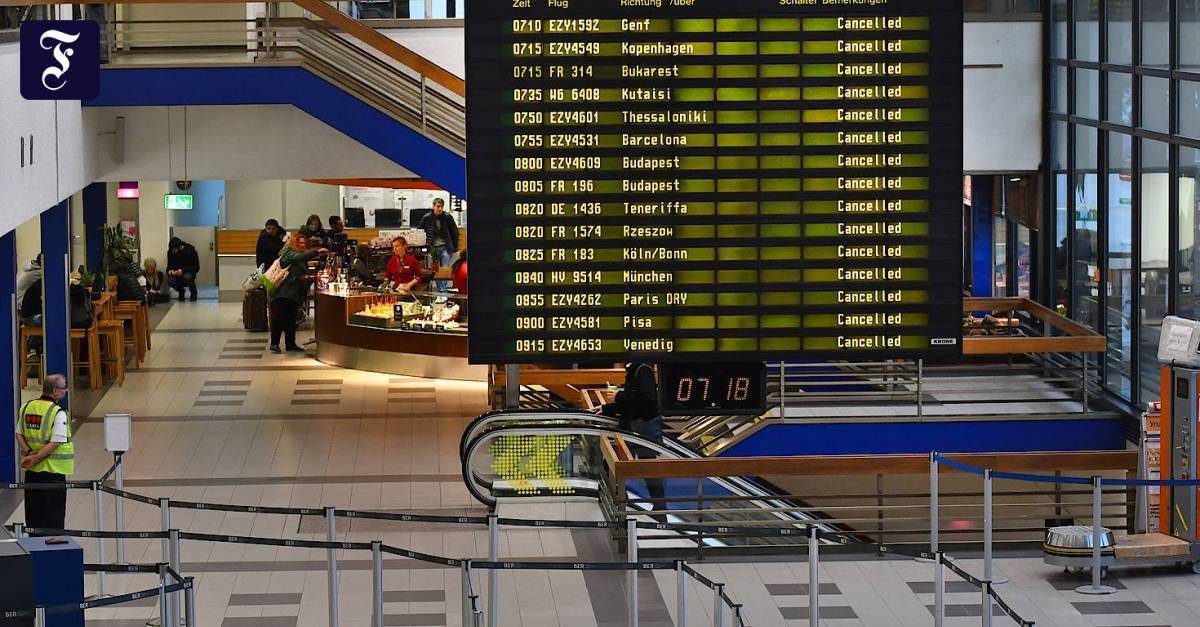 Аэропорт берлина «тегель». онлайн-табло прилетов и вылетов, расписание 2021, отели рядом, как добраться на туристер.ру