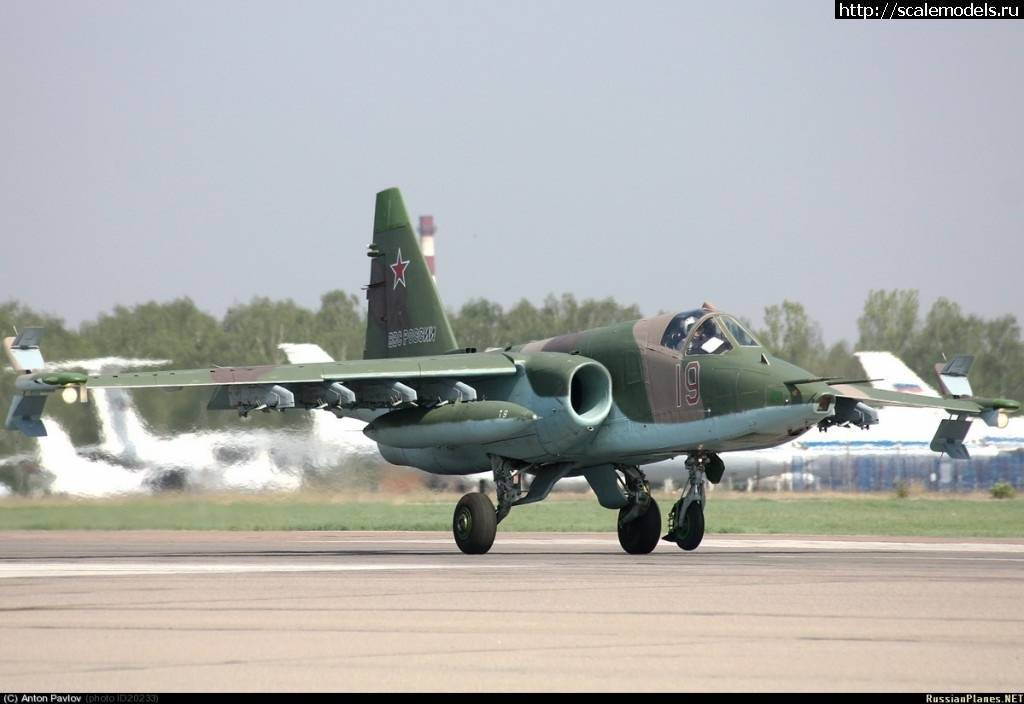 «успешно и с минимальными затратами»: какую роль су-25 «грач» сыграл в развитии российской штурмовой авиации
