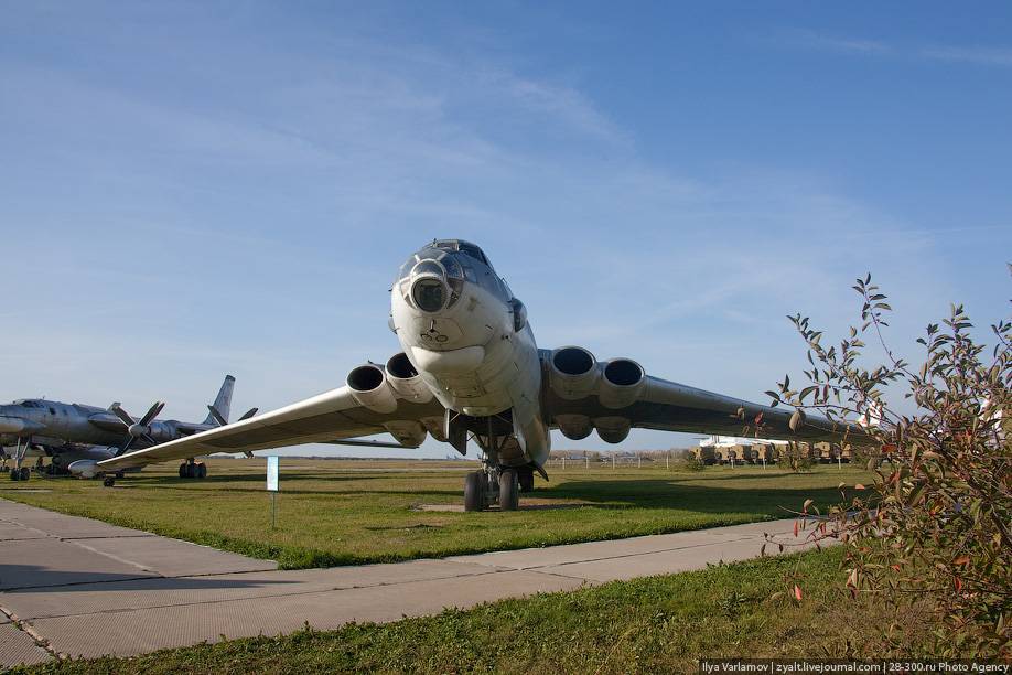 Рязань. музей дальней авиации. часть 2: дюраль и пушки. разорванное небо великой отечественной войны