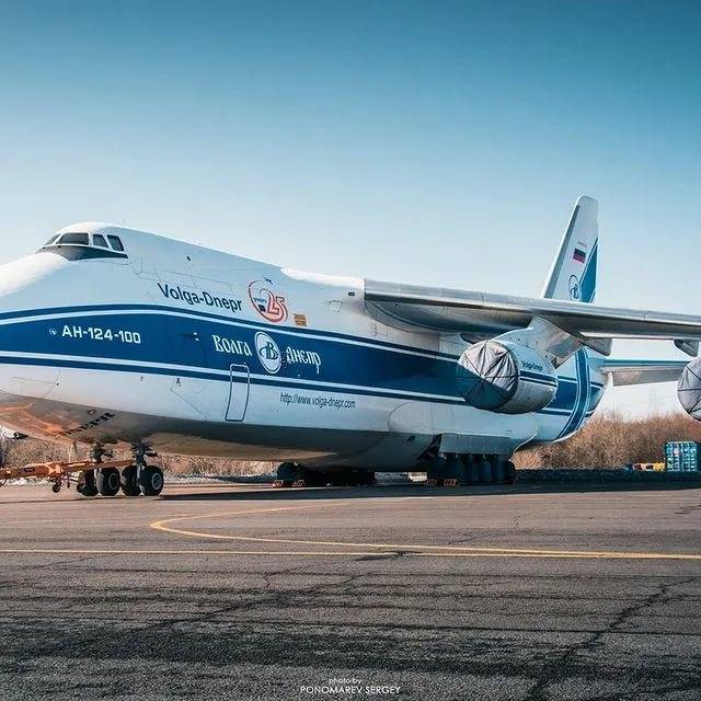 Самый большой серийный транспортный самолёт ан 124 «руслан»
самый большой серийный транспортный самолёт ан 124 «руслан»